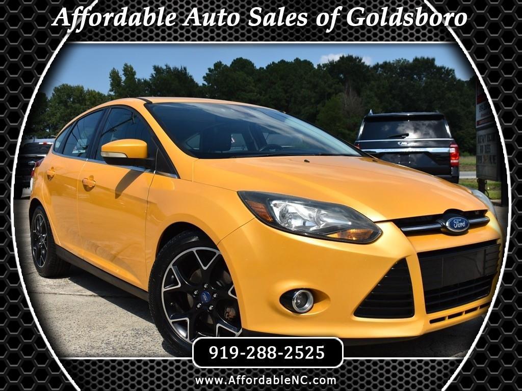Ford Focus 5dr HB Titanium 2012
