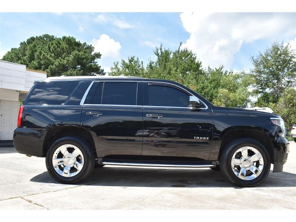 Chevrolet Tahoe 4WD 4dr Premier 2017
