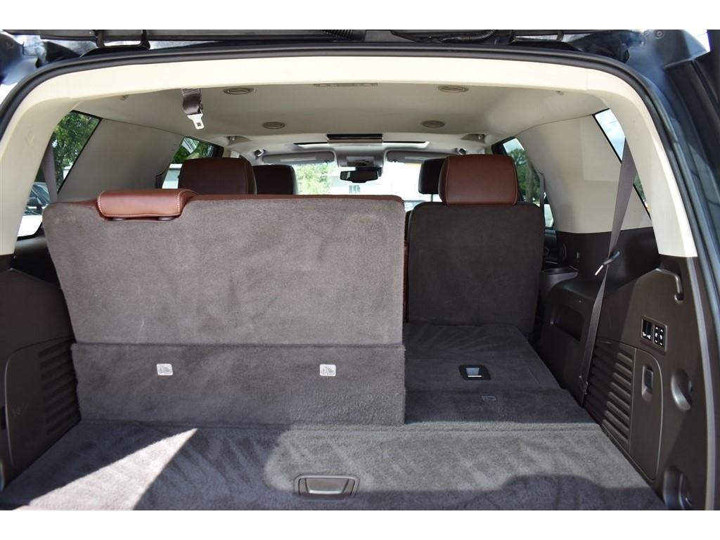 Chevrolet Tahoe 4WD 4dr Premier 2017