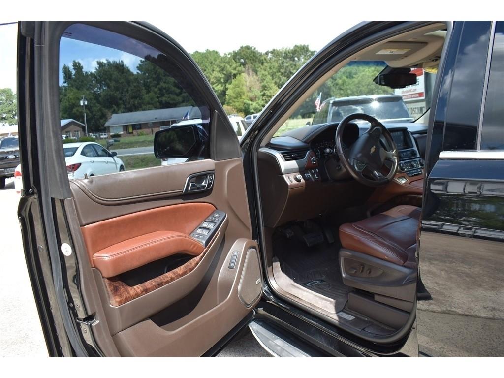 Chevrolet Tahoe 4WD 4dr Premier 2017