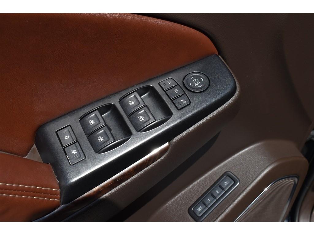 Chevrolet Tahoe 4WD 4dr Premier 2017