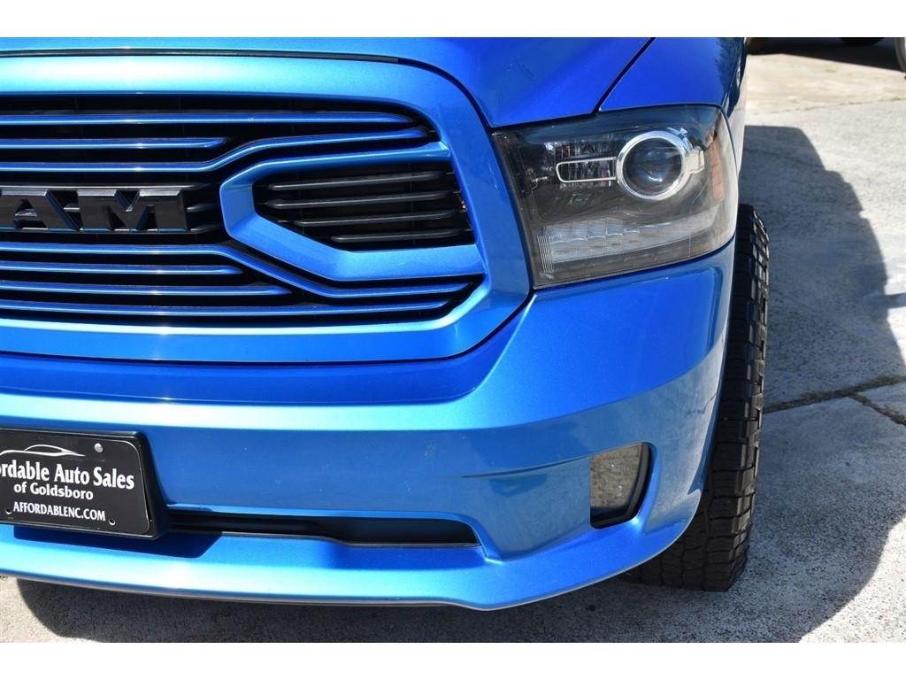 RAM 1500 Sport 4x4 Crew Cab 5'7" Box *Ltd Avail* 2018