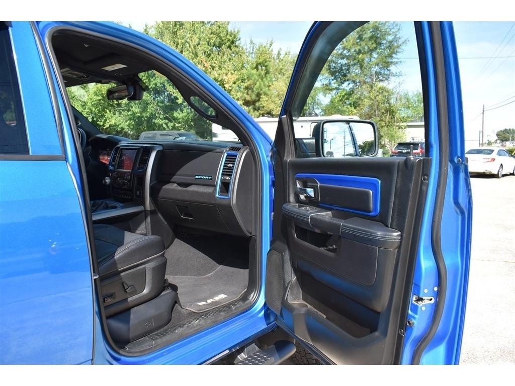 RAM 1500 Sport 4x4 Crew Cab 5'7" Box *Ltd Avail* 2018