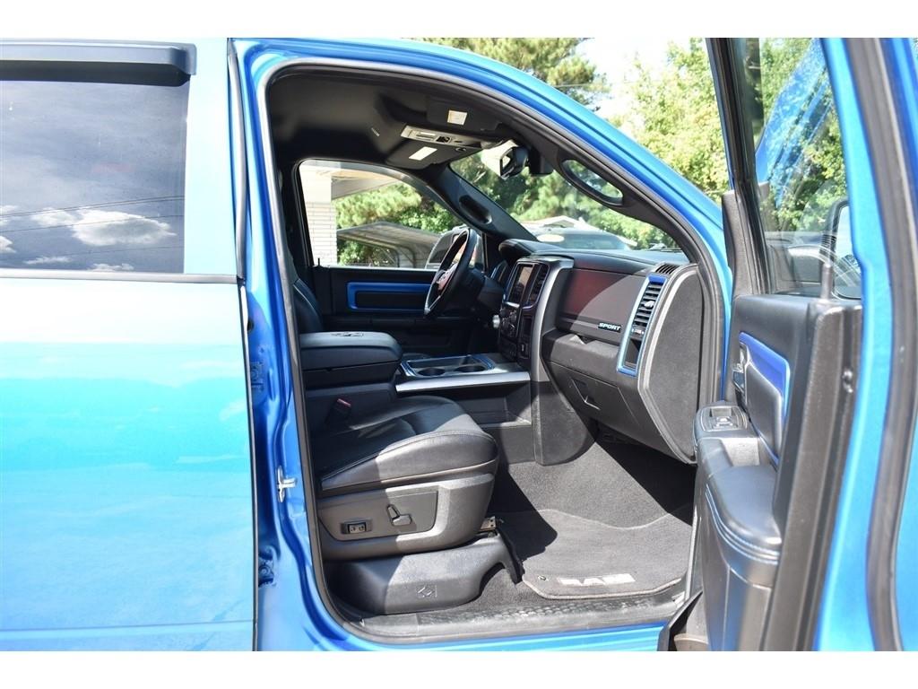 RAM 1500 Sport 4x4 Crew Cab 5'7" Box *Ltd Avail* 2018