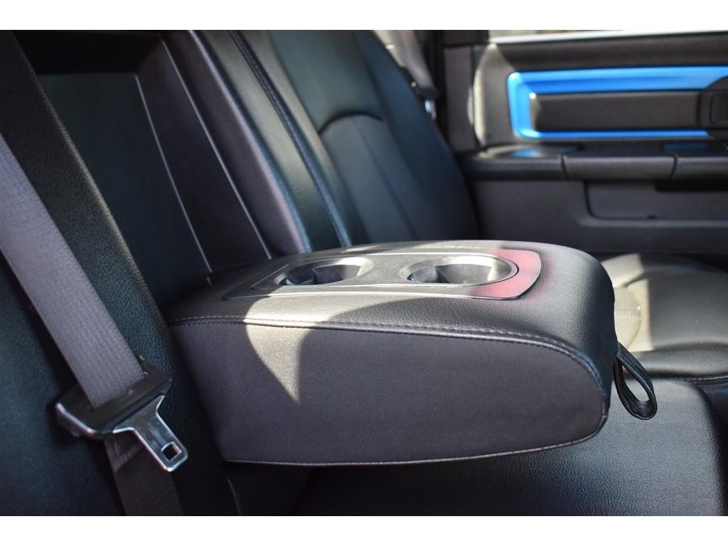 RAM 1500 Sport 4x4 Crew Cab 5'7" Box *Ltd Avail* 2018