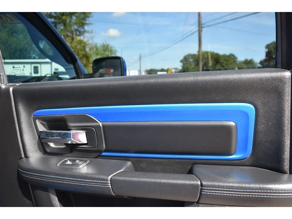 RAM 1500 Sport 4x4 Crew Cab 5'7" Box *Ltd Avail* 2018