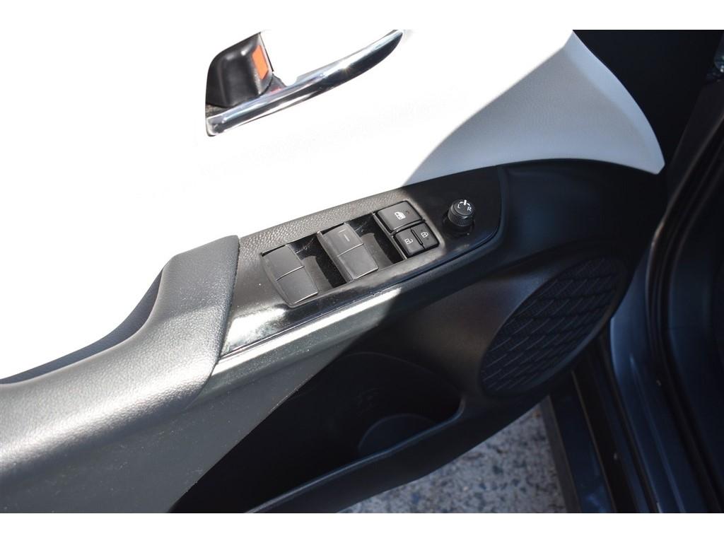 Toyota Prius Nightshade (Natl) 2022