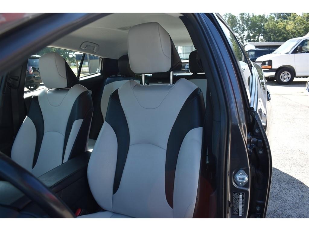 Toyota Prius Nightshade (Natl) 2022