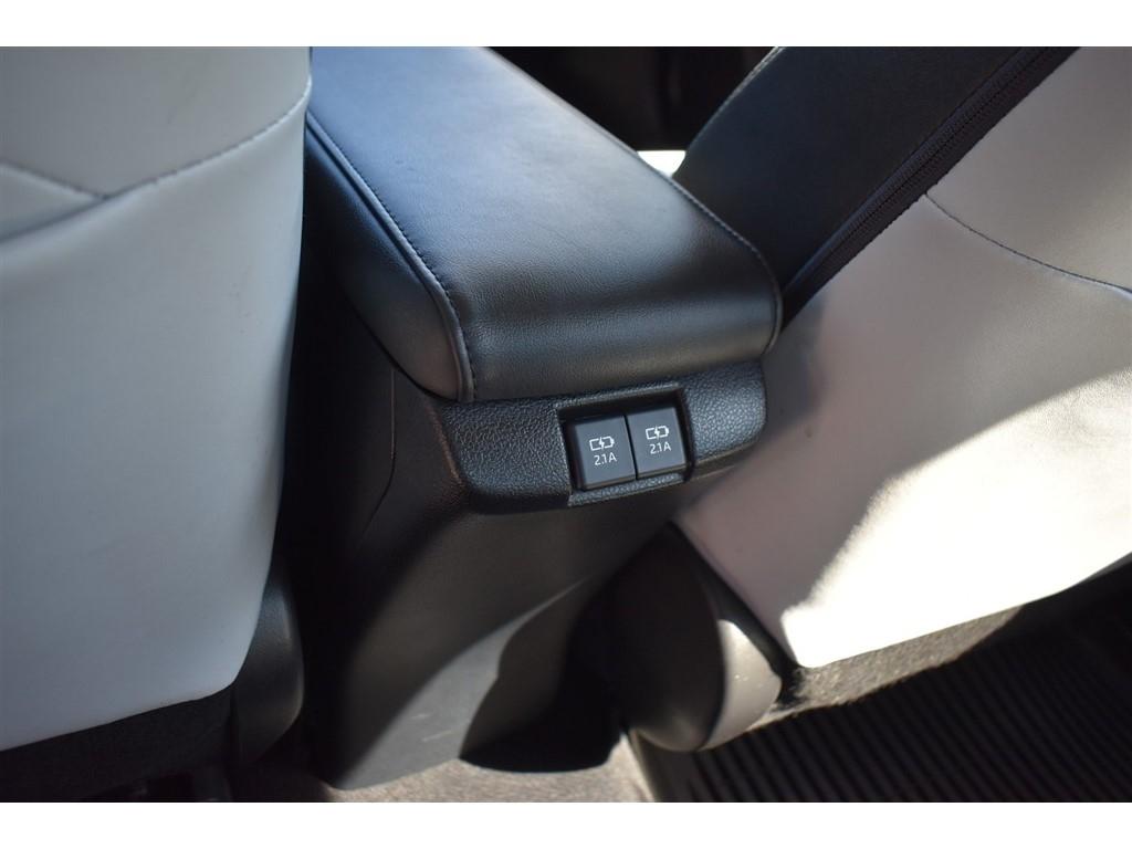 Toyota Prius Nightshade (Natl) 2022