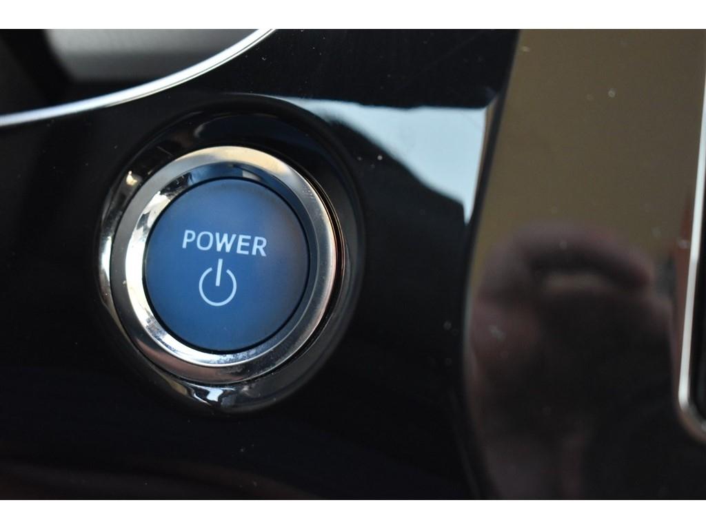 Toyota Prius Nightshade (Natl) 2022