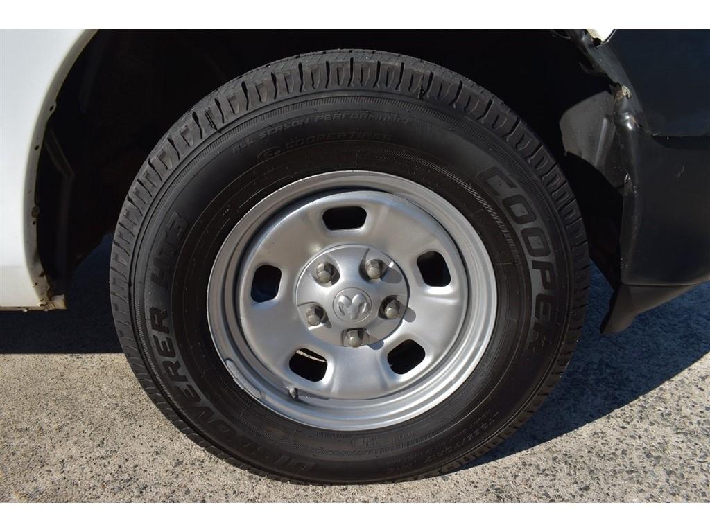 RAM 1500 Tradesman 4x4 Crew Cab 5'7" Box 2018
