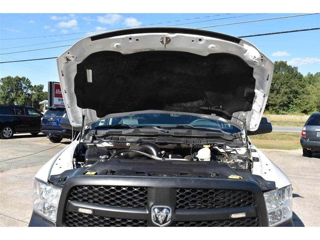 RAM 1500 Tradesman 4x4 Crew Cab 5'7" Box 2018