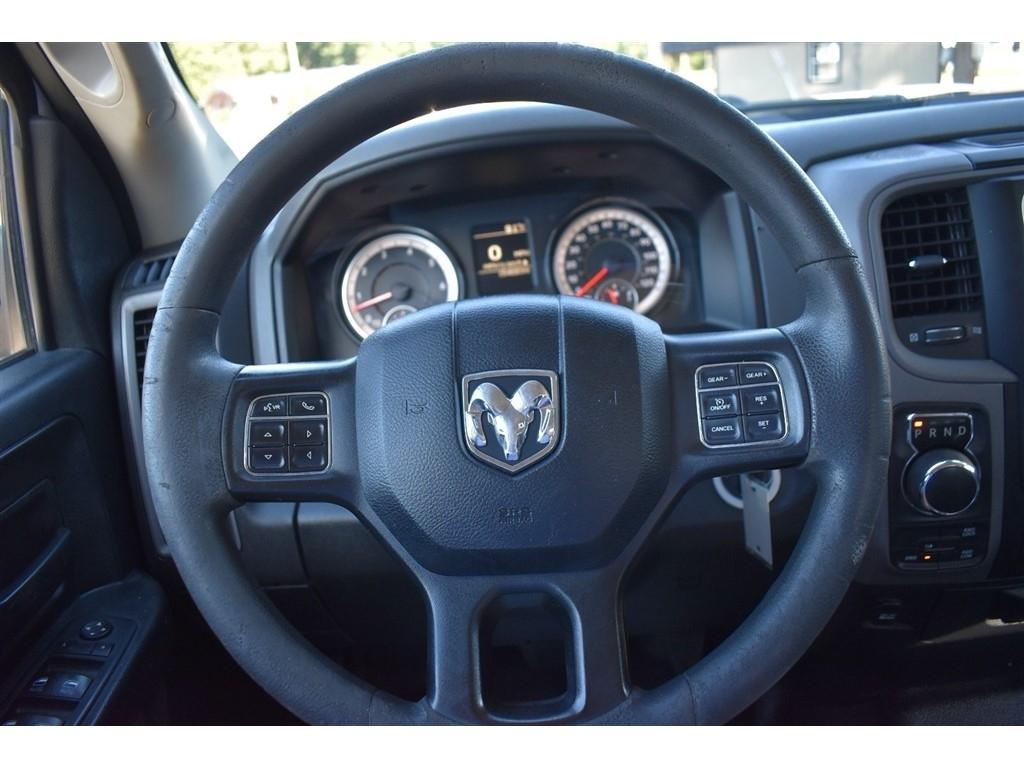 RAM 1500 Tradesman 4x4 Crew Cab 5'7" Box 2018