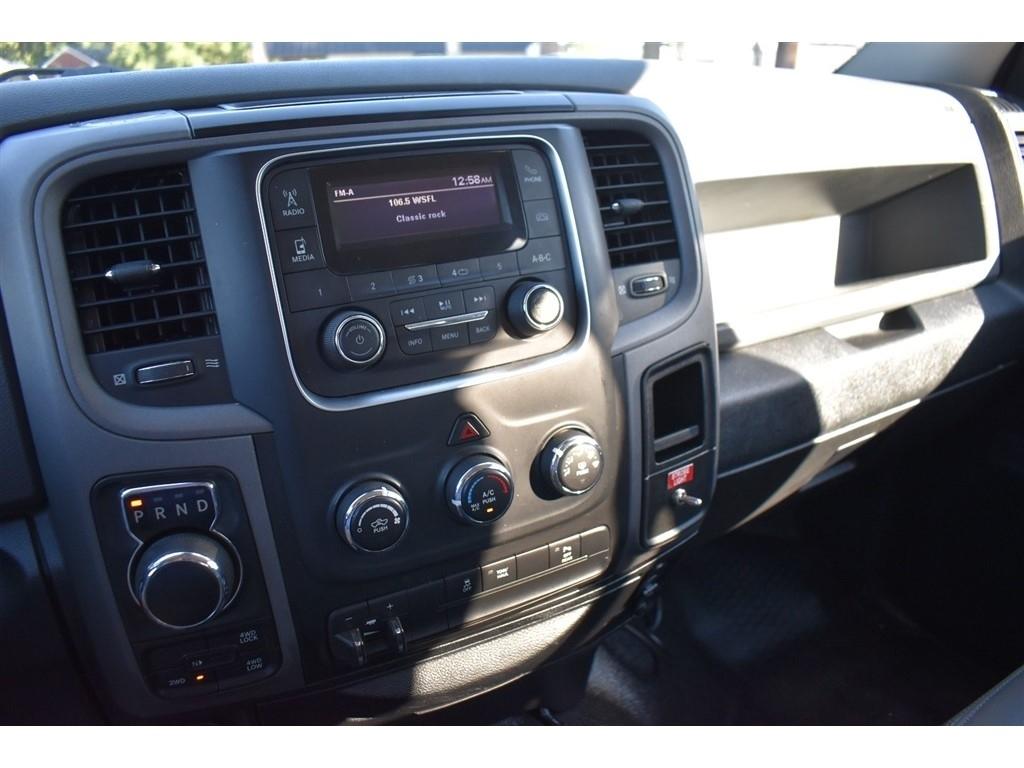 RAM 1500 Tradesman 4x4 Crew Cab 5'7" Box 2018