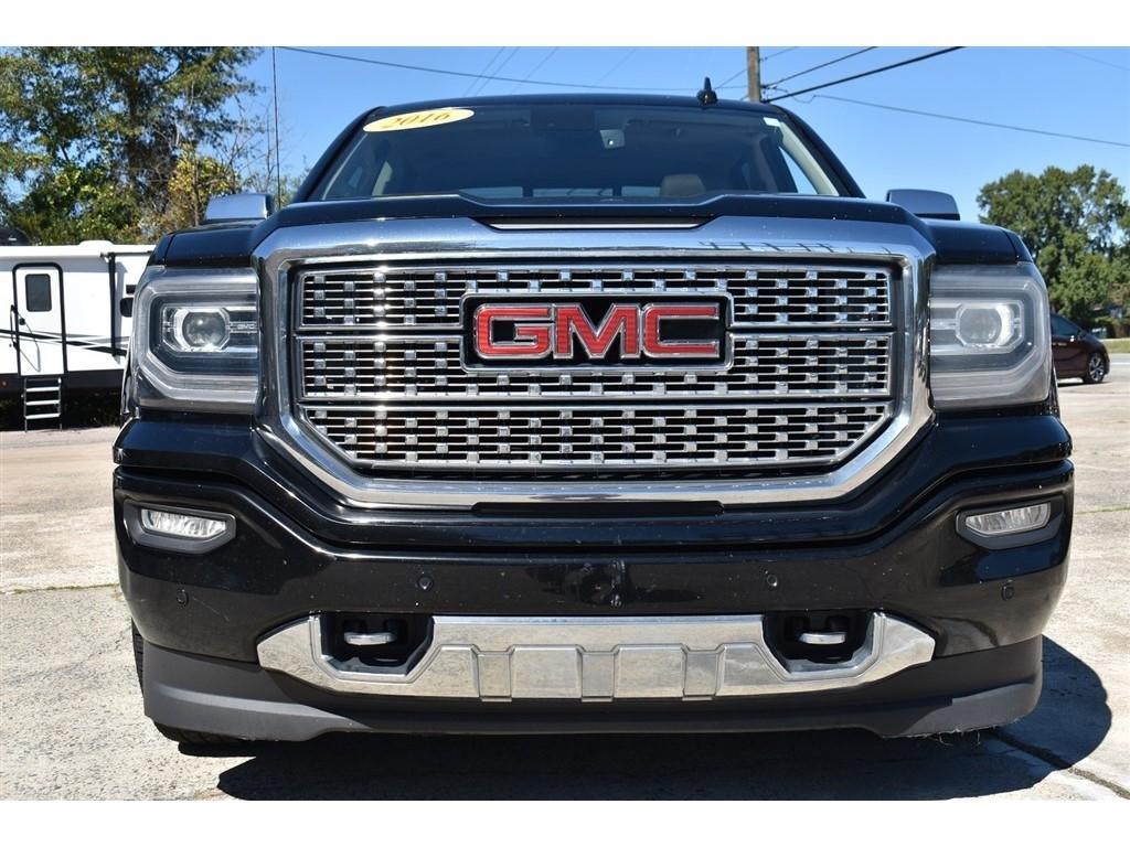 GMC Sierra 1500 4WD Crew Cab 143.5" Denali 2016