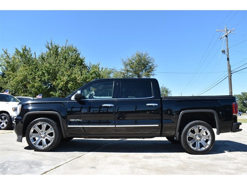 GMC Sierra 1500 4WD Crew Cab 143.5" Denali 2016