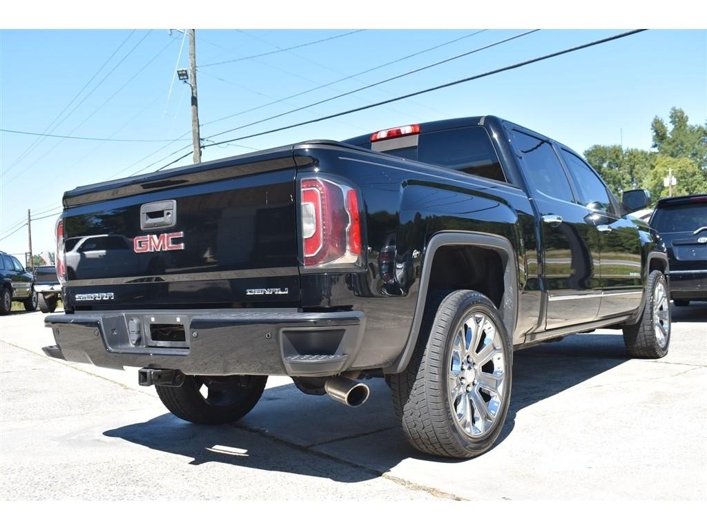 GMC Sierra 1500 4WD Crew Cab 143.5" Denali 2016