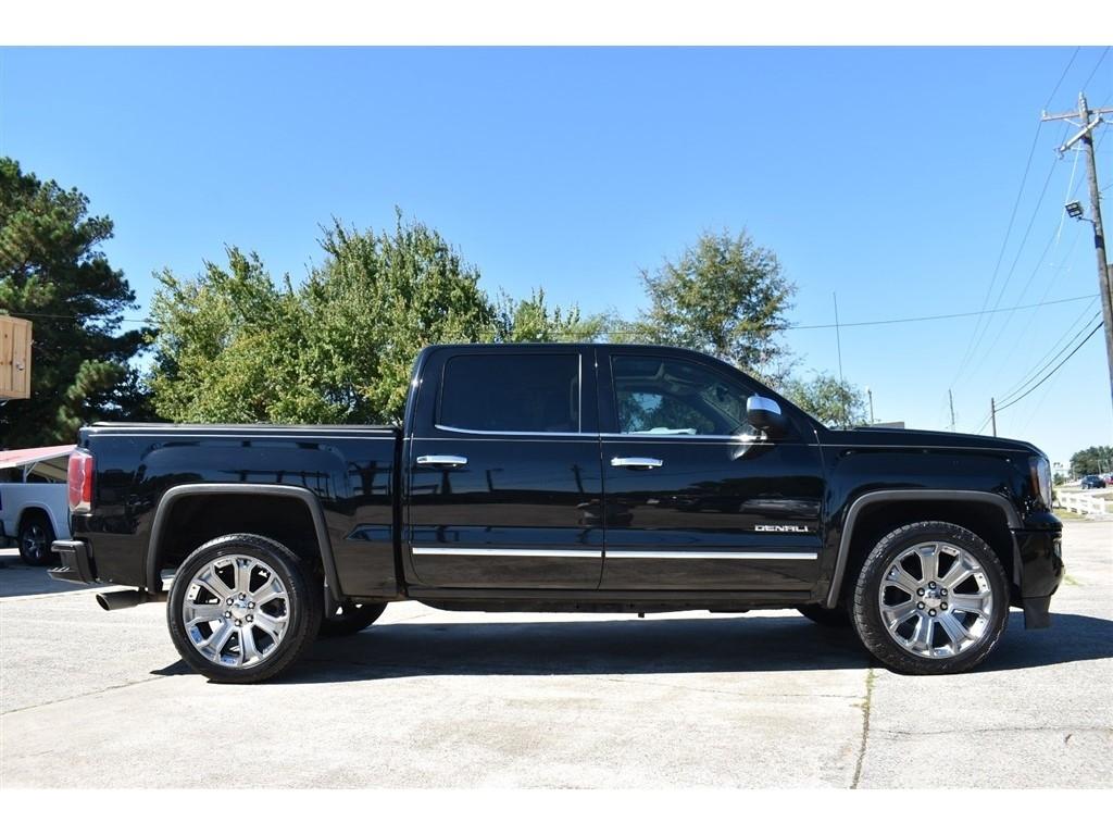 GMC Sierra 1500 4WD Crew Cab 143.5" Denali 2016