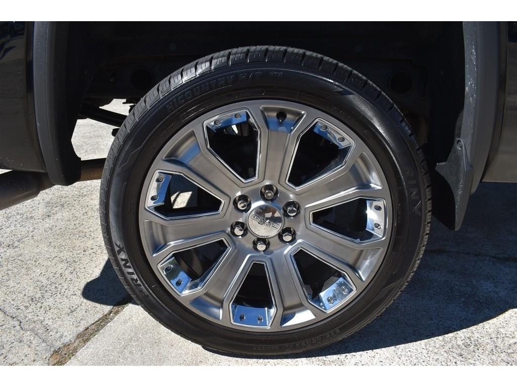 GMC Sierra 1500 4WD Crew Cab 143.5" Denali 2016