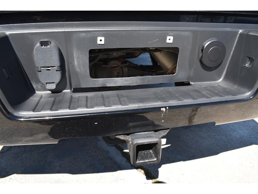 GMC Sierra 1500 4WD Crew Cab 143.5" Denali 2016