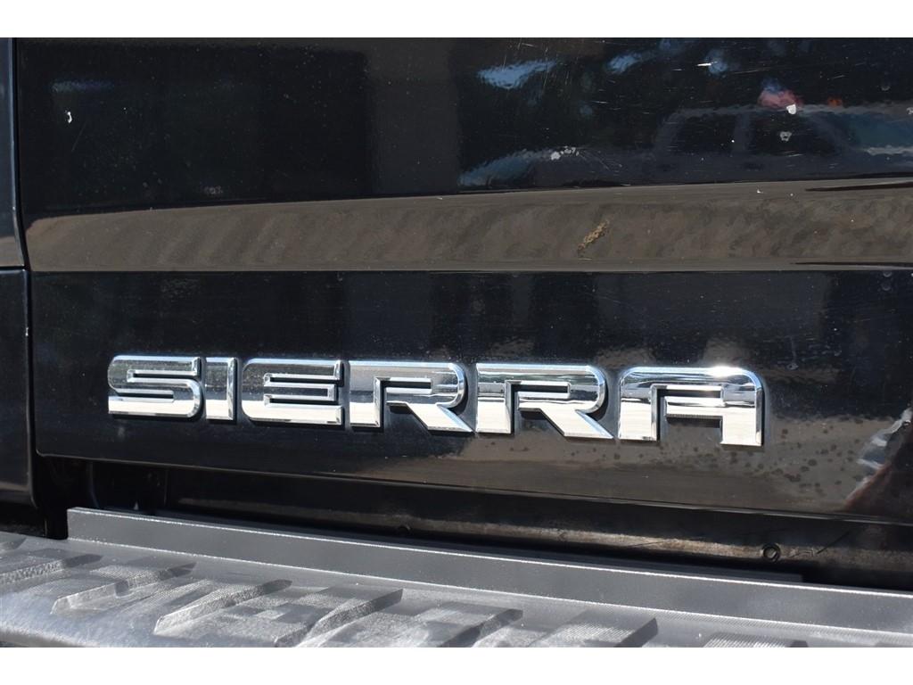 GMC Sierra 1500 4WD Crew Cab 143.5" Denali 2016