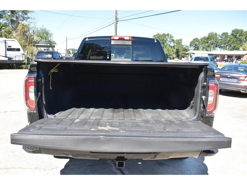 GMC Sierra 1500 4WD Crew Cab 143.5" Denali 2016