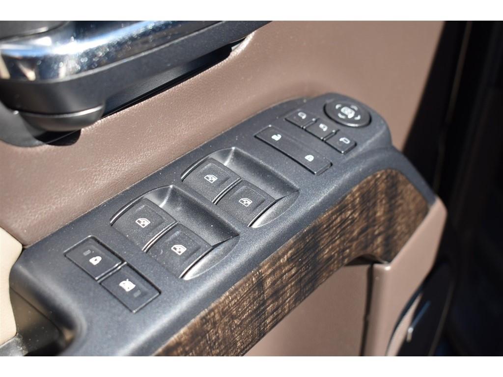 GMC Sierra 1500 4WD Crew Cab 143.5" Denali 2016