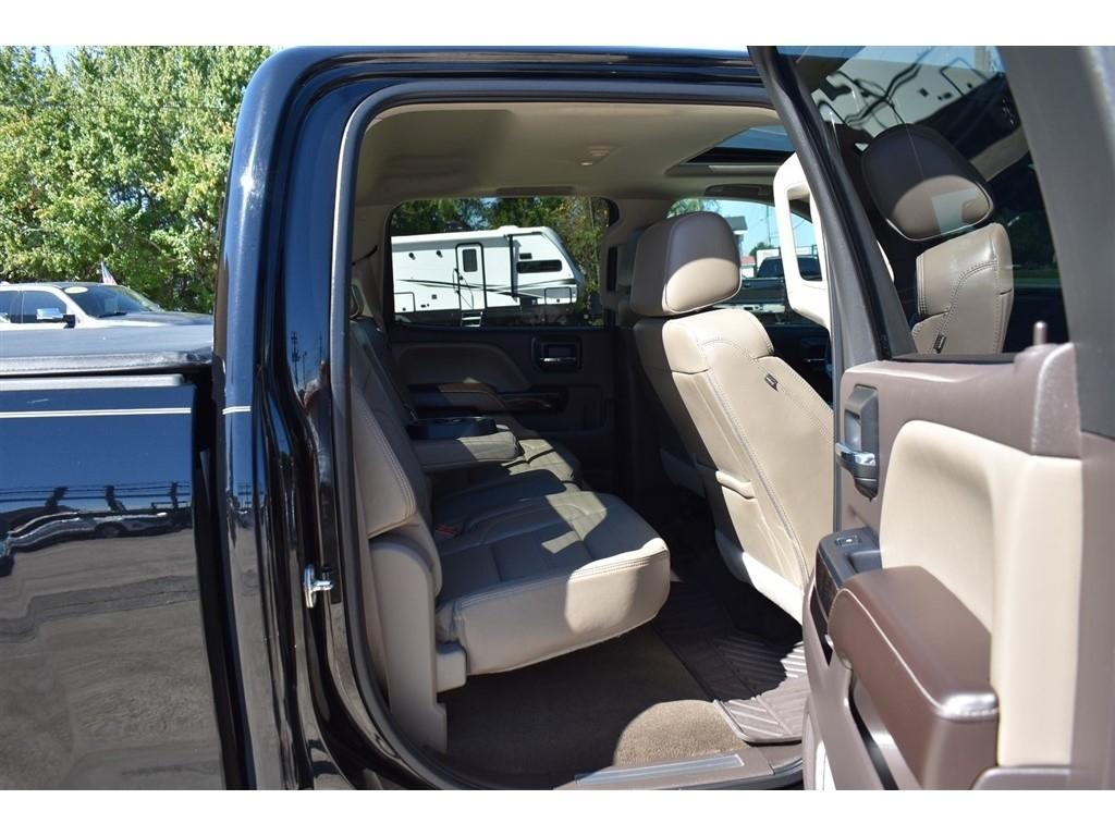 GMC Sierra 1500 4WD Crew Cab 143.5" Denali 2016