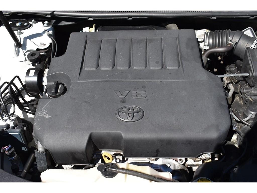 Toyota Avalon 4dr Sdn XLE Premium (Natl) 2013