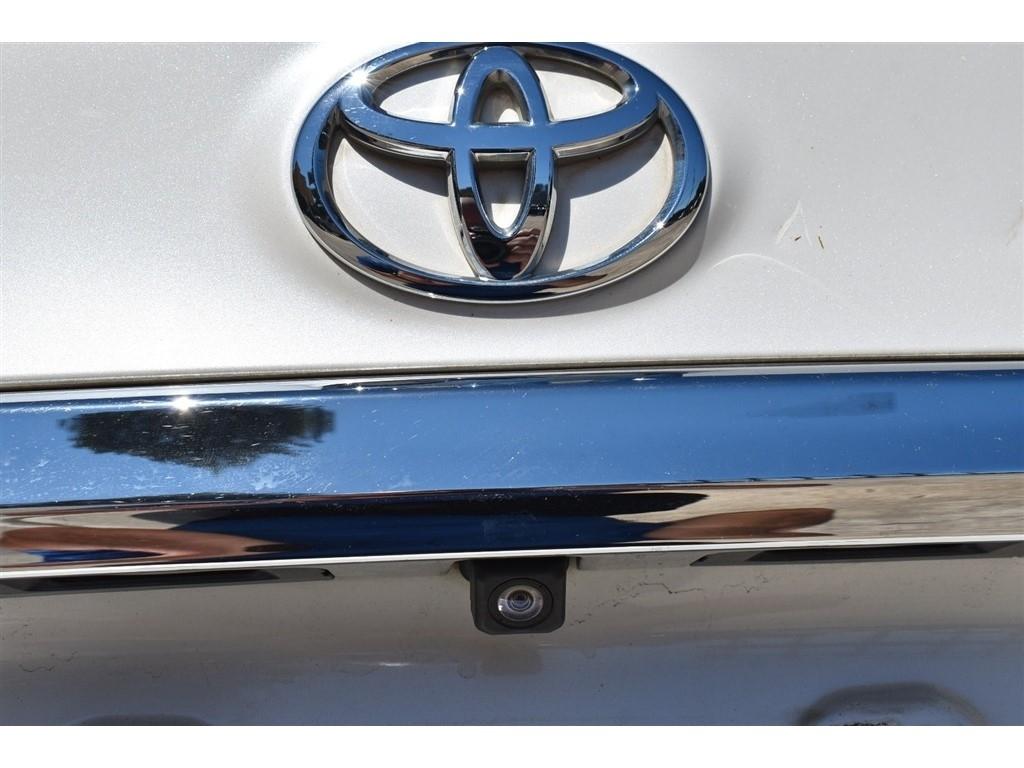 Toyota Avalon 4dr Sdn XLE Premium (Natl) 2013