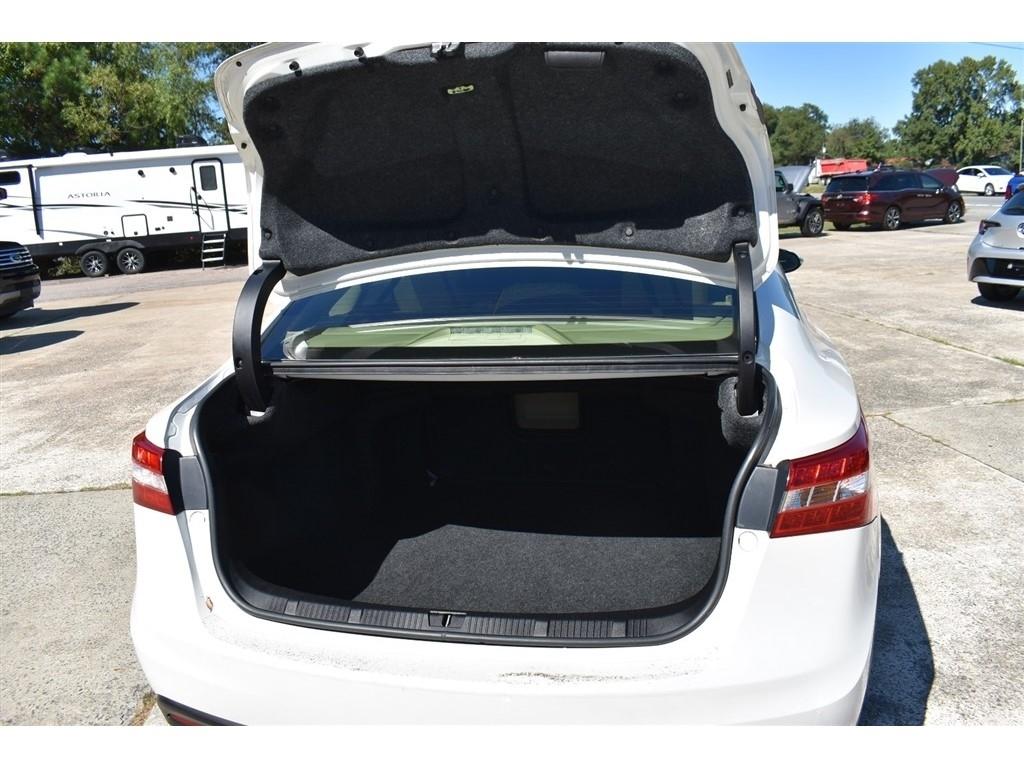Toyota Avalon 4dr Sdn XLE Premium (Natl) 2013