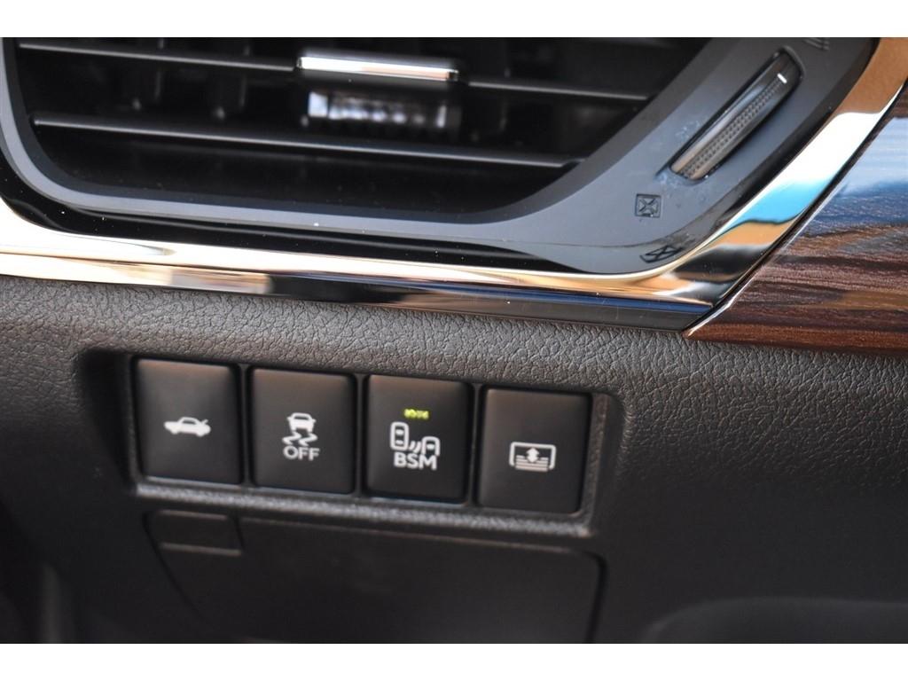 Toyota Avalon 4dr Sdn XLE Premium (Natl) 2013