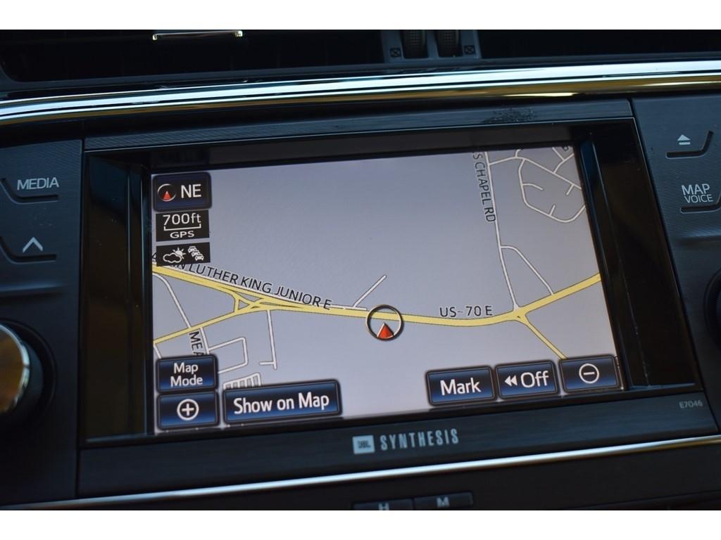 Toyota Avalon 4dr Sdn XLE Premium (Natl) 2013