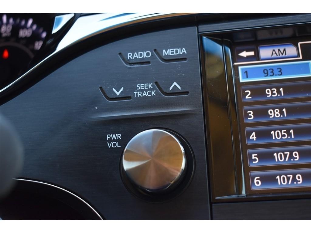 Toyota Avalon 4dr Sdn XLE Premium (Natl) 2013