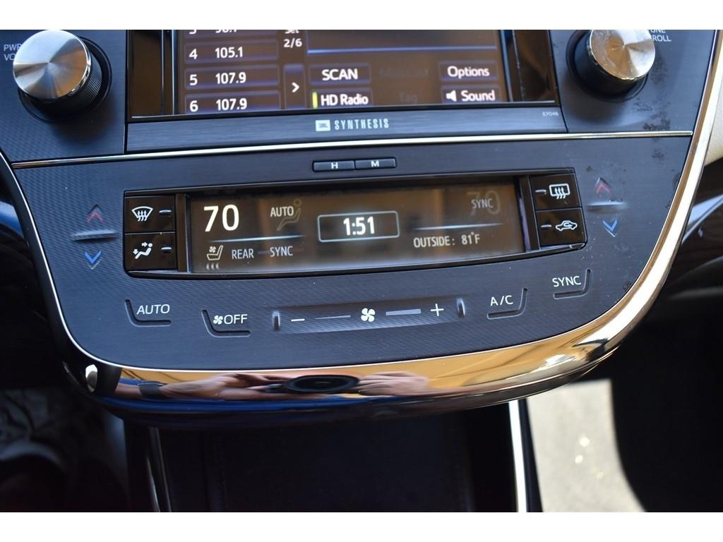 Toyota Avalon 4dr Sdn XLE Premium (Natl) 2013