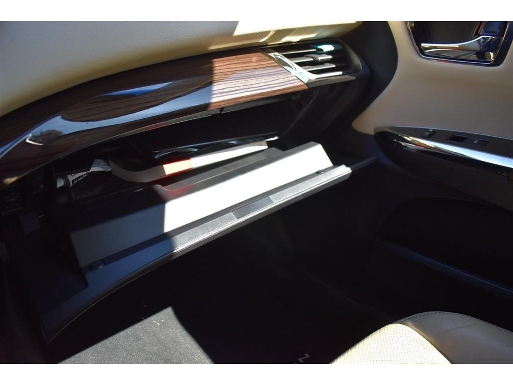 Toyota Avalon 4dr Sdn XLE Premium (Natl) 2013