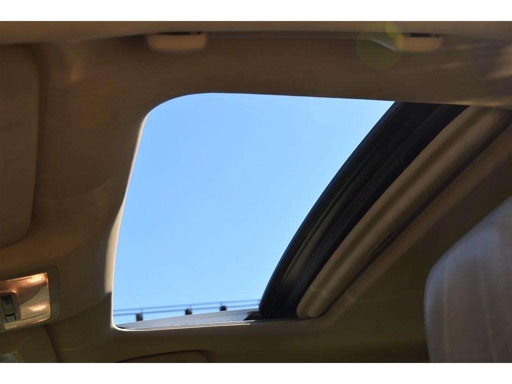 Toyota Avalon 4dr Sdn XLE Premium (Natl) 2013