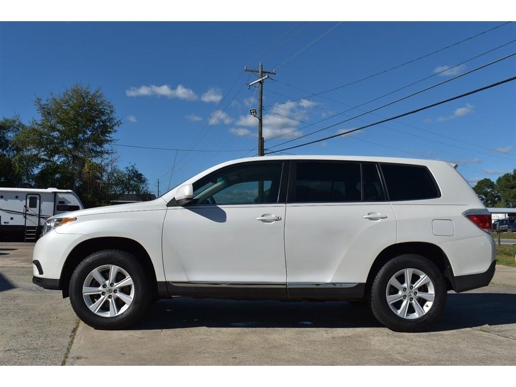 Toyota Highlander FWD 4dr I4 (Natl) 2012