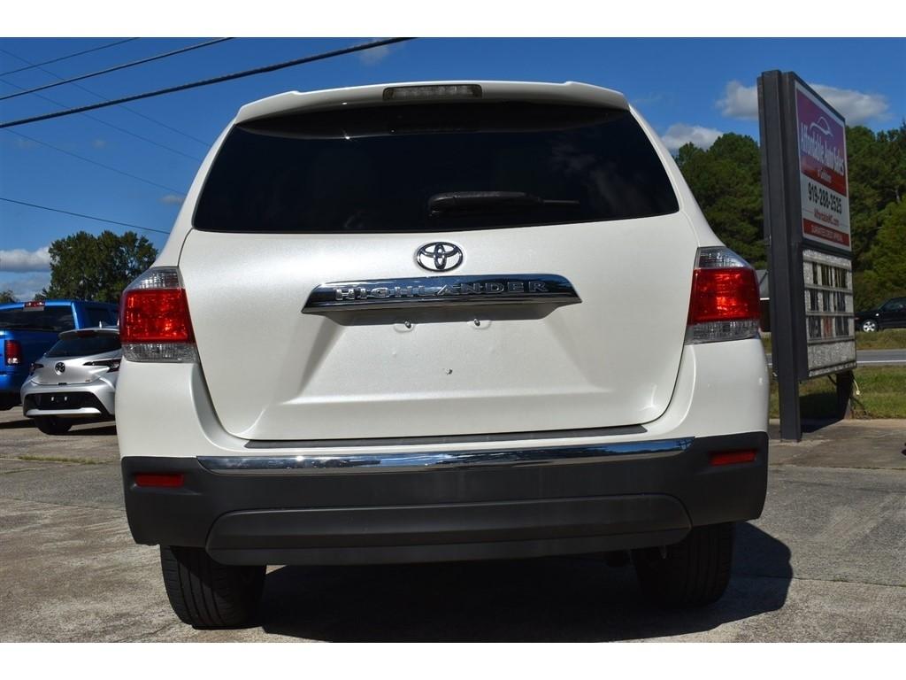 Toyota Highlander FWD 4dr I4 (Natl) 2012