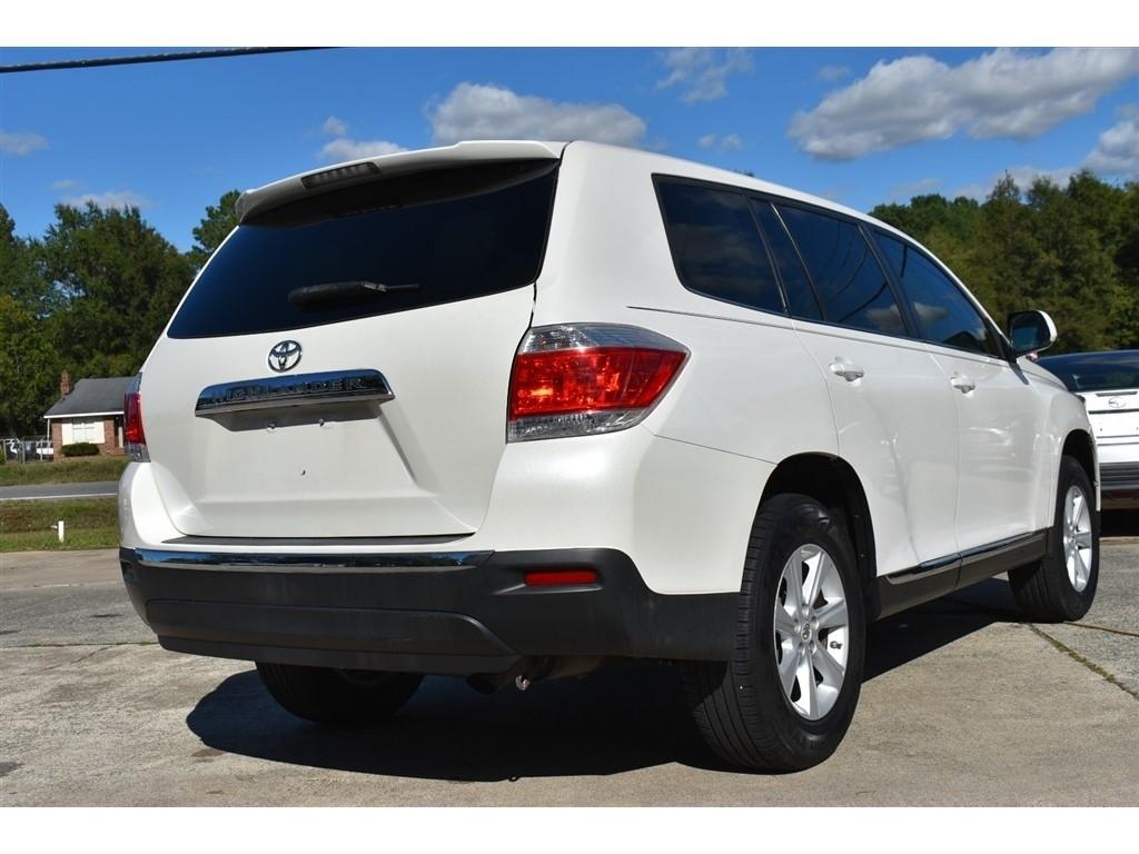 Toyota Highlander FWD 4dr I4 (Natl) 2012