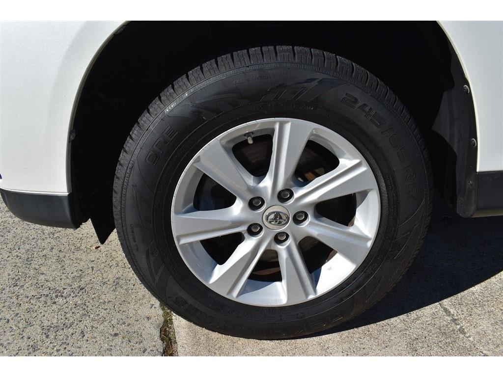 Toyota Highlander FWD 4dr I4 (Natl) 2012