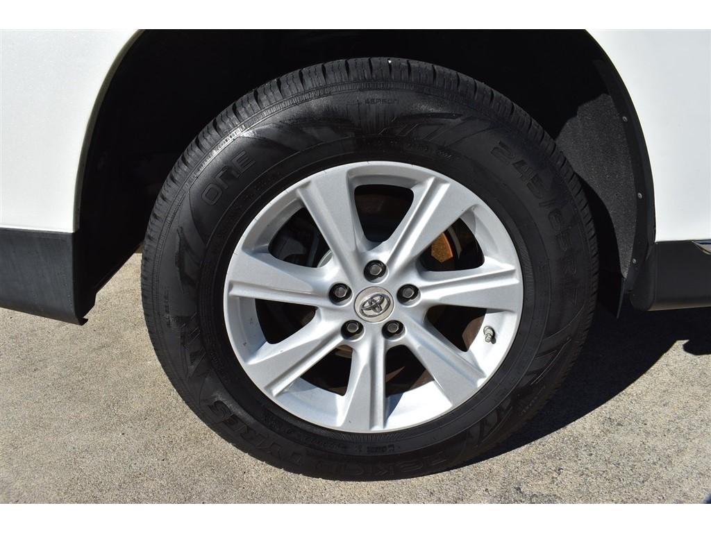 Toyota Highlander FWD 4dr I4 (Natl) 2012