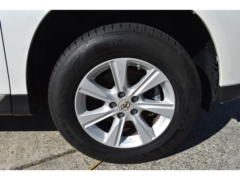 Toyota Highlander FWD 4dr I4 (Natl) 2012