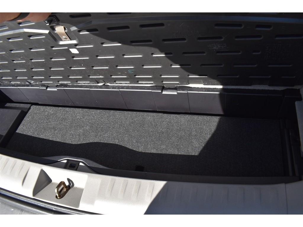 Toyota Highlander FWD 4dr I4 (Natl) 2012