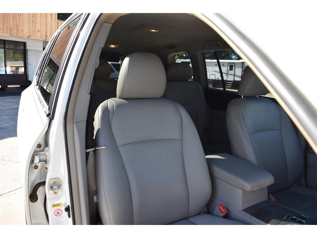 Toyota Highlander FWD 4dr I4 (Natl) 2012