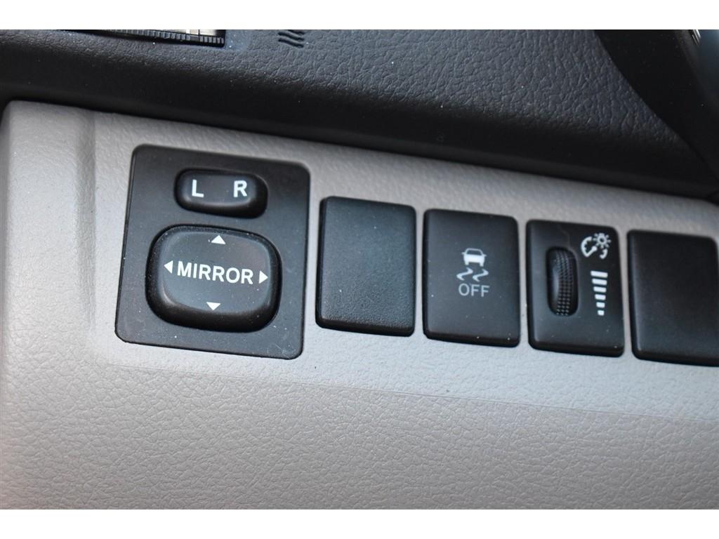 Toyota Highlander FWD 4dr I4 (Natl) 2012