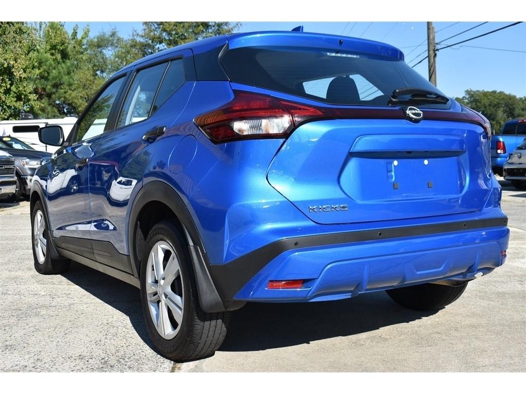 Nissan Kicks Play S FWD 2025