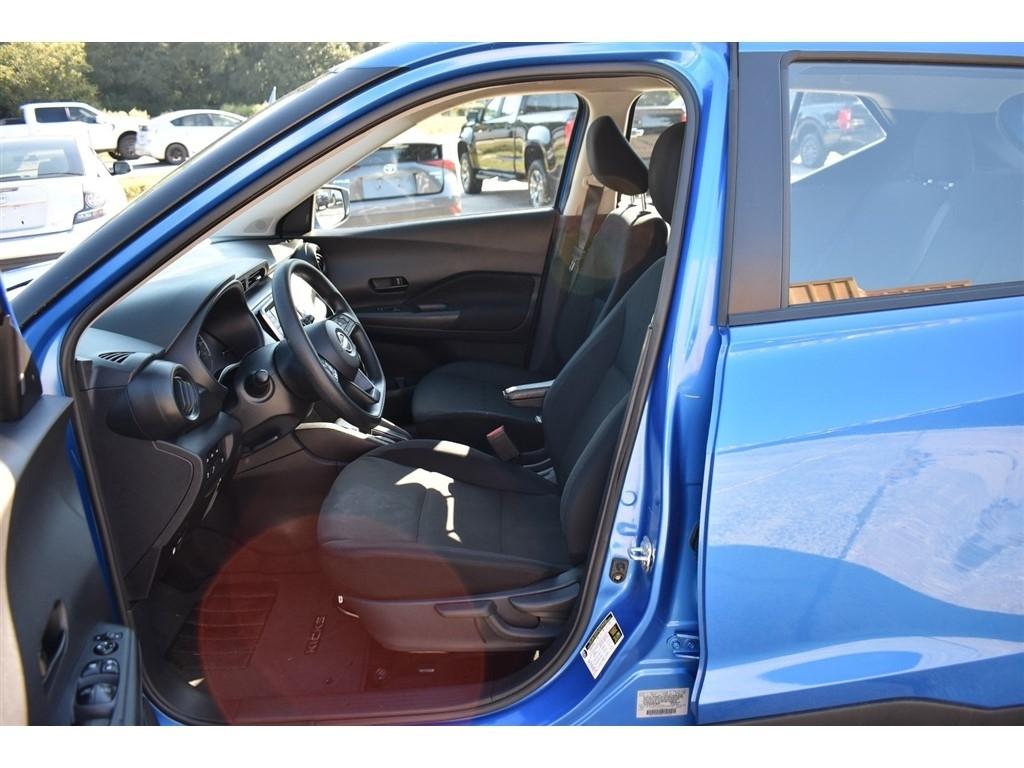 Nissan Kicks Play S FWD 2025