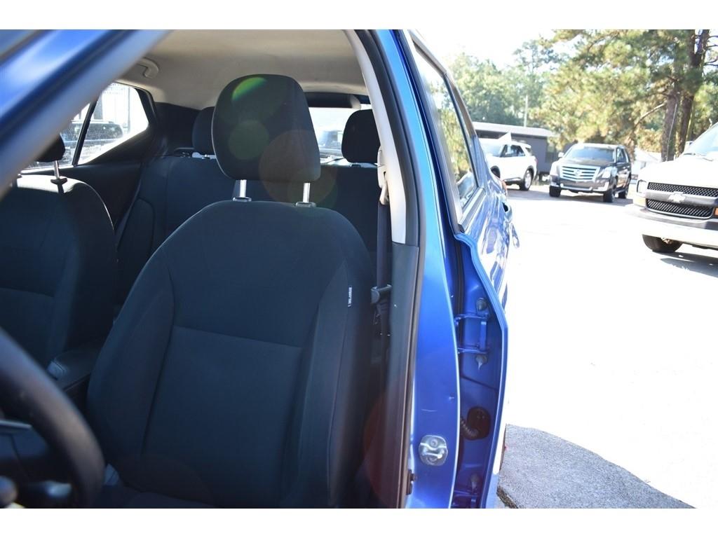 Nissan Kicks Play S FWD 2025