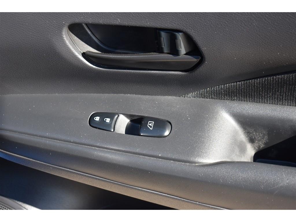 Nissan Kicks Play S FWD 2025